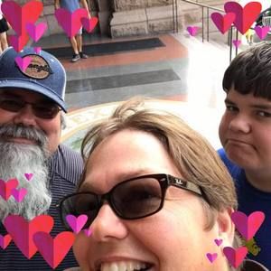 Meet your Posher, Denise